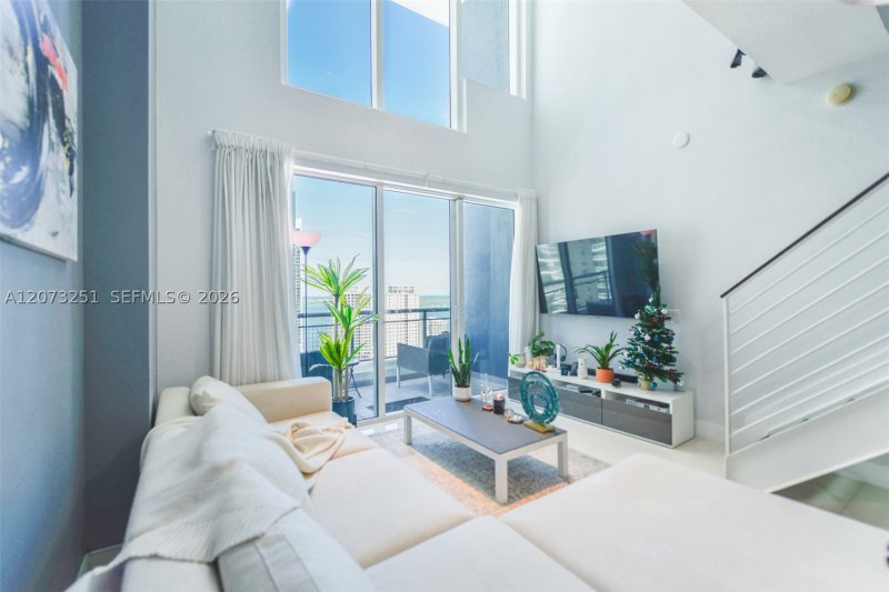 Alquiler de apartamento en Infinity on Brickell 2404