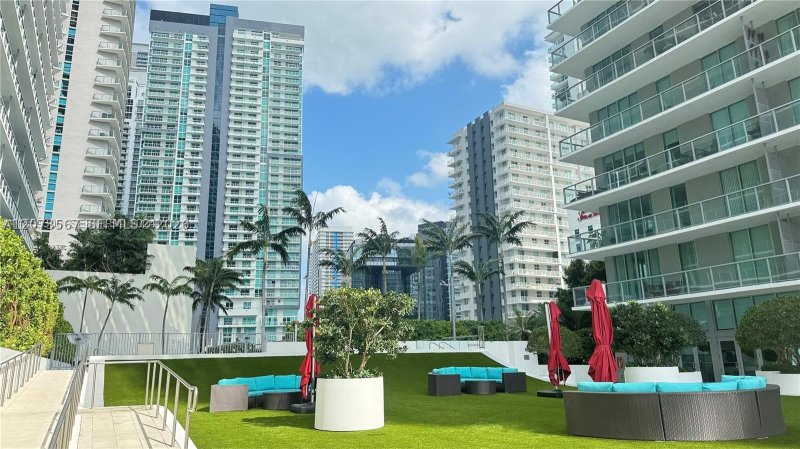 Aluguel de apartamento no Axis on Brickell North Tower UPH4021-