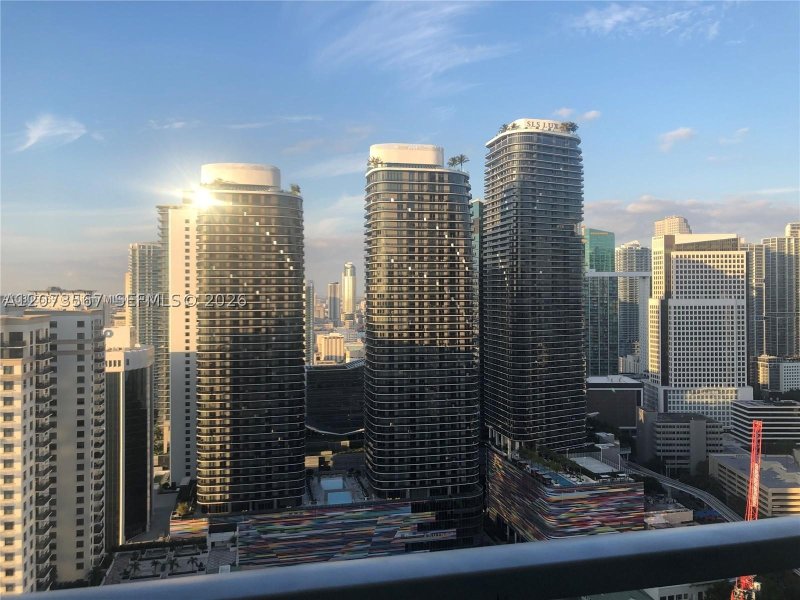 Aluguel de apartamento no Axis on Brickell North Tower UPH4021-