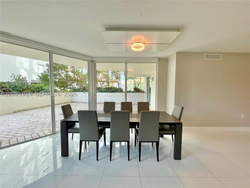 Aluguel de apartamento no St Tropez 1-501