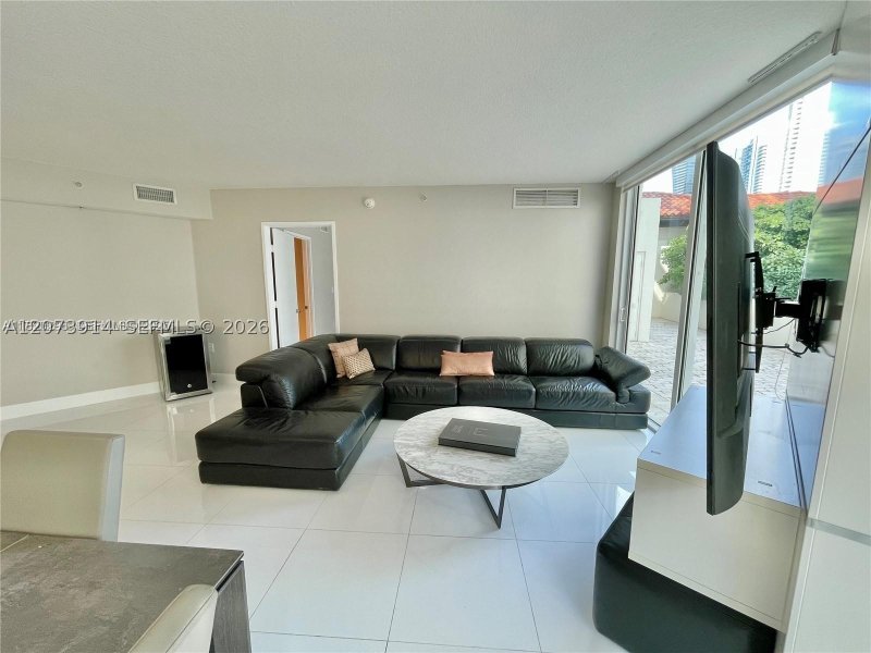 Aluguel de apartamento no St Tropez 1-501