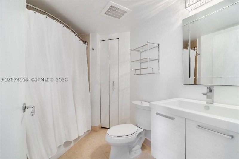 Comprar apartamento en Turnberry Village South 620