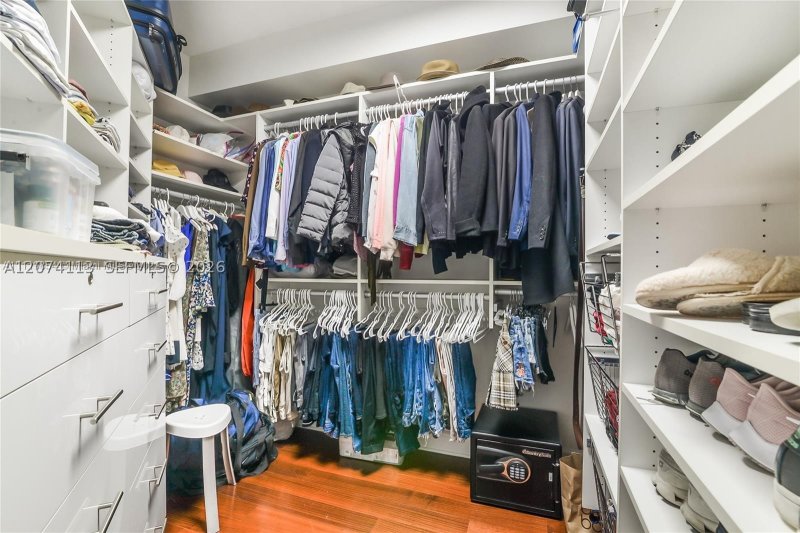 Comprar apartamento en Turnberry Village South 620