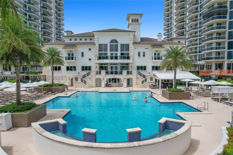 Apartment for rent at Green Diamond Condo 2208