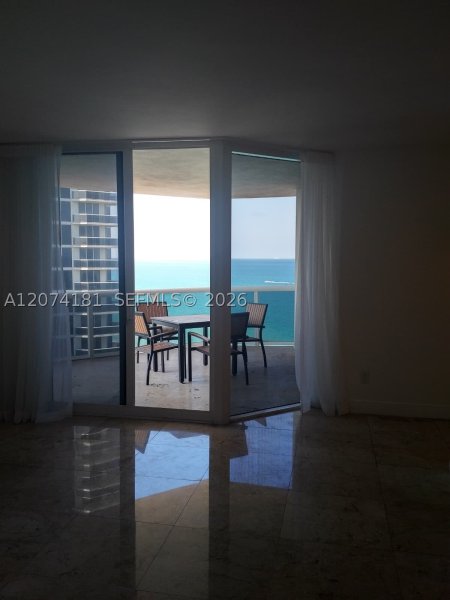 Apartment for rent at Green Diamond Condo 2208