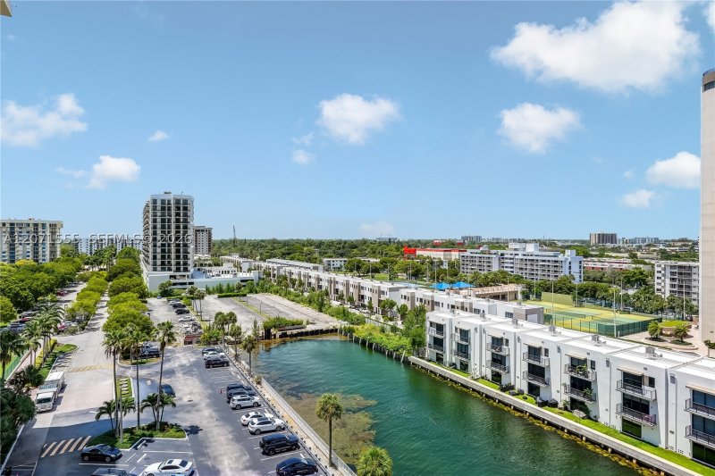 Condo for sale at Apeiron at the Jockey Club 1000