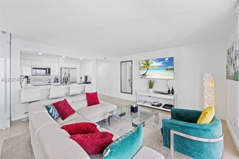Condo for sale at The Club At Brickell Bay 3701