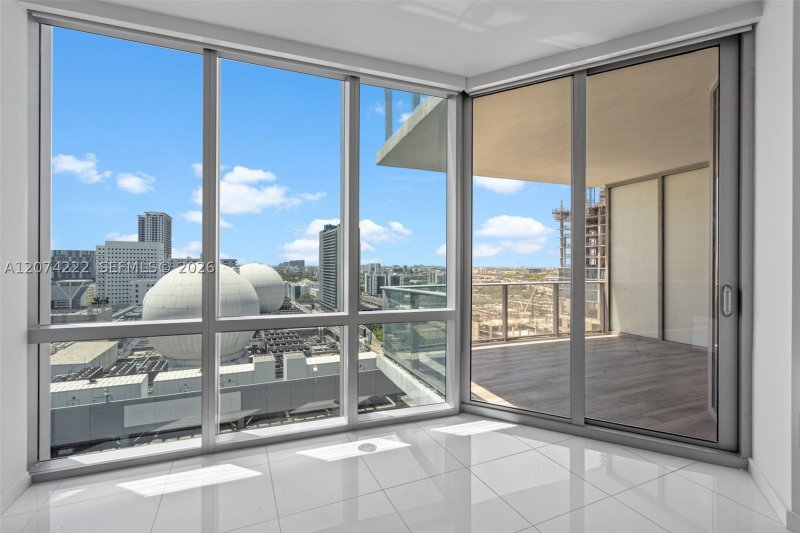 Comprar apartamento no Paramount Miami WorldCenter 1506