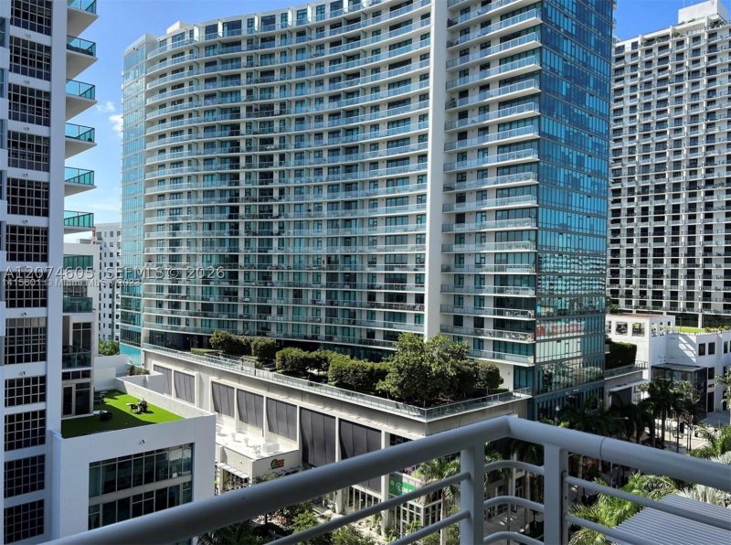 Aluguel de apartamento no Midtown Midblock 903