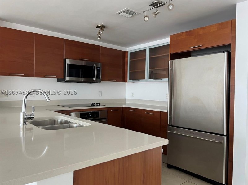 Aluguel de apartamento no Midtown Midblock 903