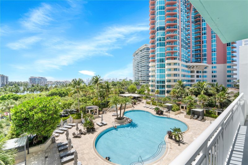 Condo for sale at South Pointe Tower 505