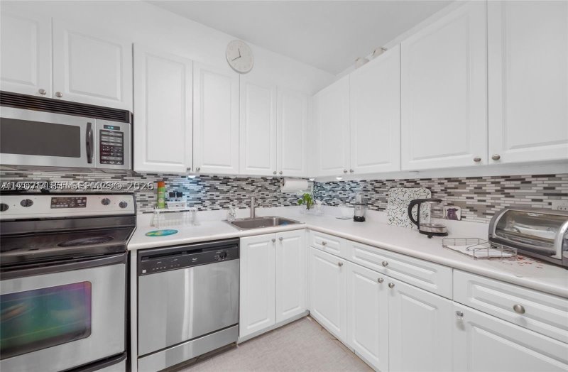 Apartment for rent at Island Place At North Bay 6A