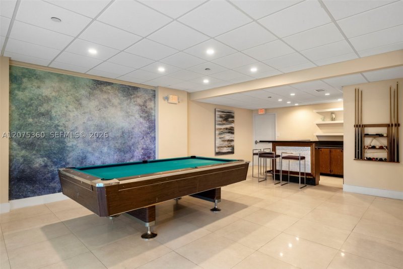Aluguel de apartamento no Bay Park Towers 719