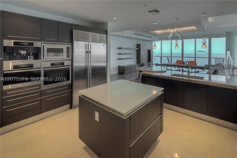 Apartment for rent at Jade Beach 4301