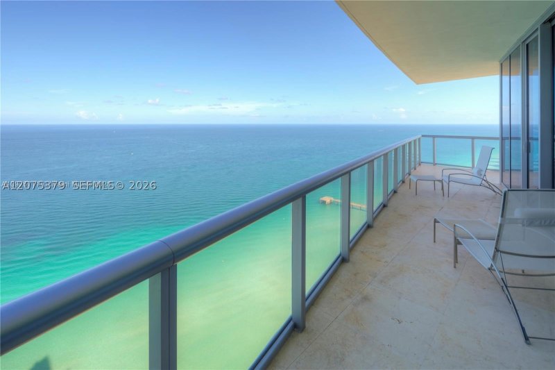 Apartment for rent at Jade Beach 4301