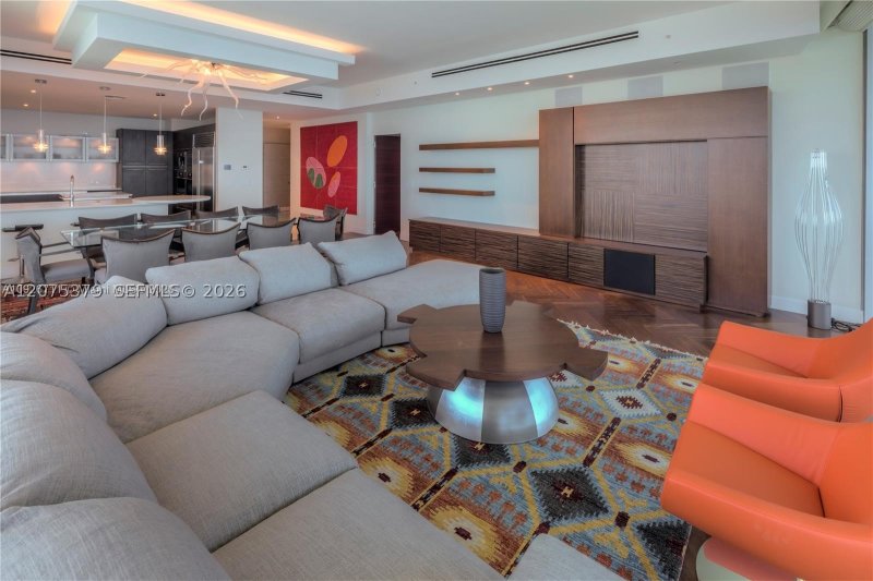 Apartment for rent at Jade Beach 4301