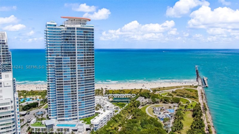 Continuum I South Apt #1810