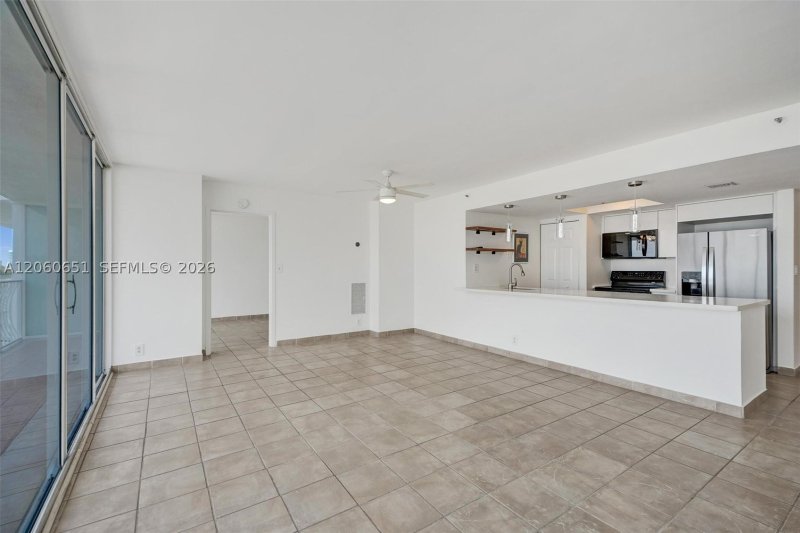 Condo for sale at Grandview Palace 717
