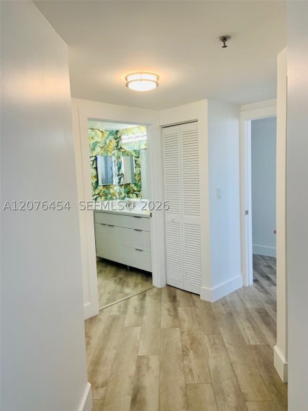 Apartment for rent at Florida Tower 804