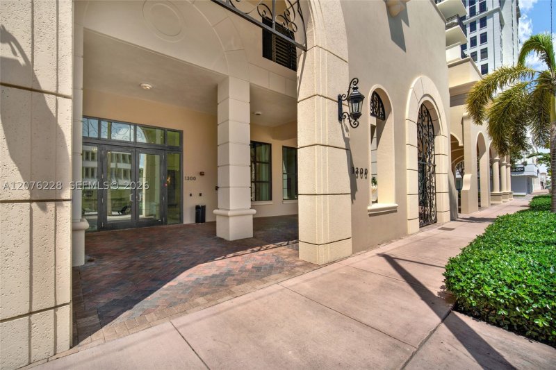 Condo for sale at 1300 Ponce 405