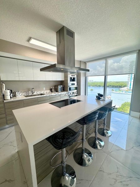Aluguel de apartamento no Parque Towers at St. Tropez 1001