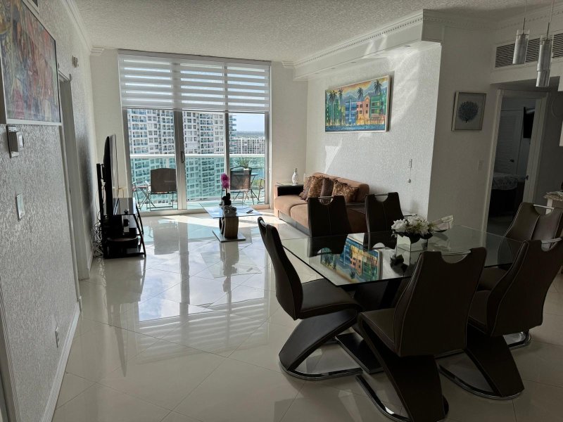 Tides Hollywood Beach Apt #16P