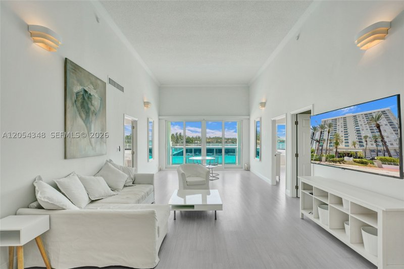 Apartment for rent at Aquasol T-O