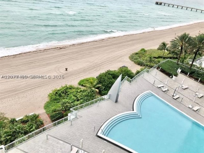 Alquiler de apartamento en Jade Ocean 1807