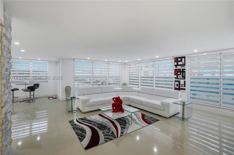 Condo for sale at Aquarius Towers 301S
