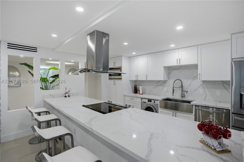 Condo for sale at Aquarius Towers 301S