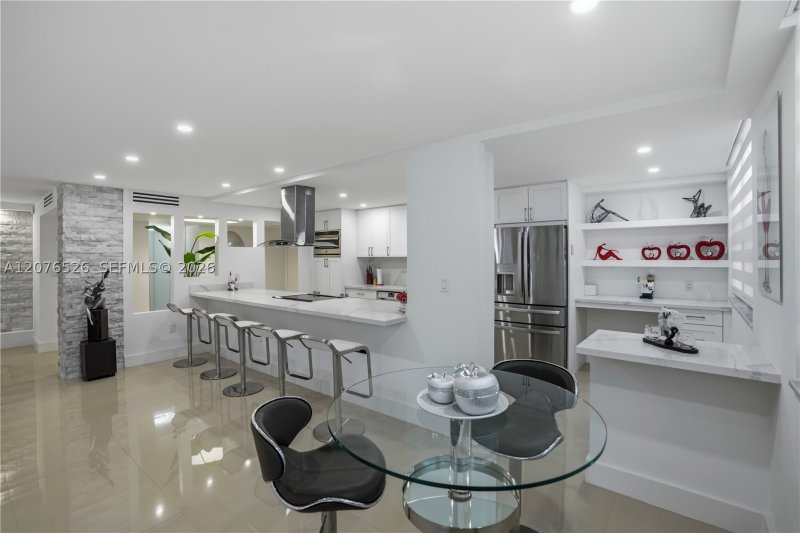Condo for sale at Aquarius Towers 301S
