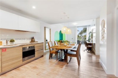 Costa Hollywood Apt #N214