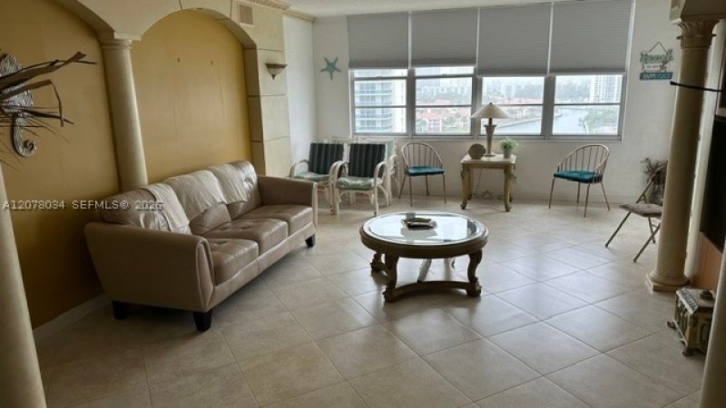 Property photo # 2