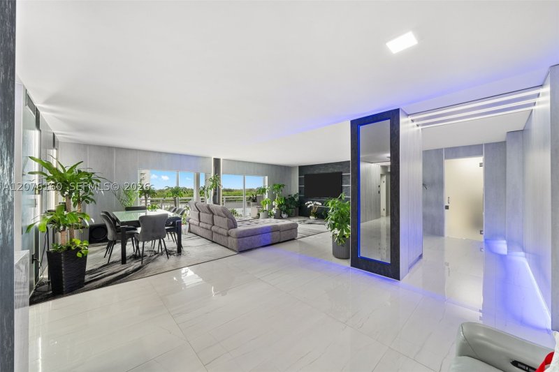 Comprar apartamento en Coastal Towers 822-23