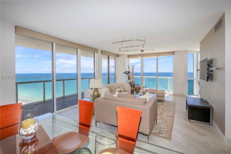 Apartment for rent at Akoya 2401