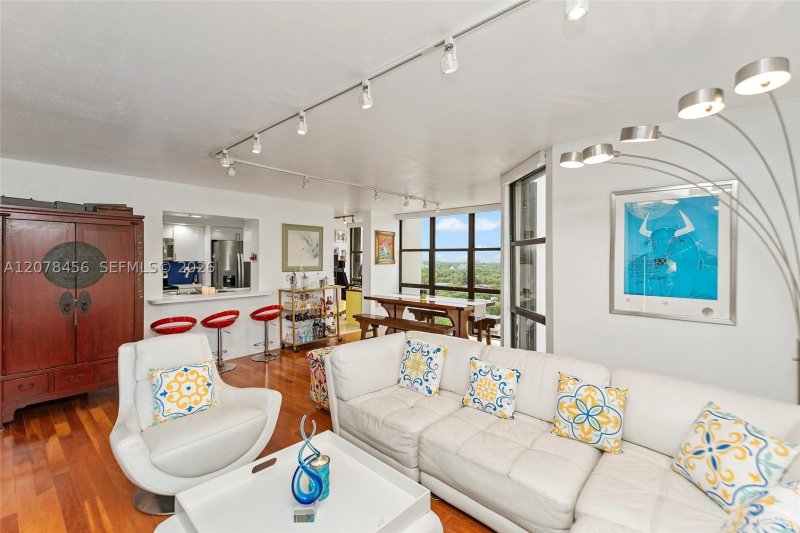 Comprar apartamento en Brickell Place II 1501D