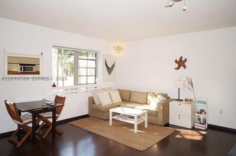 Property photo # 10