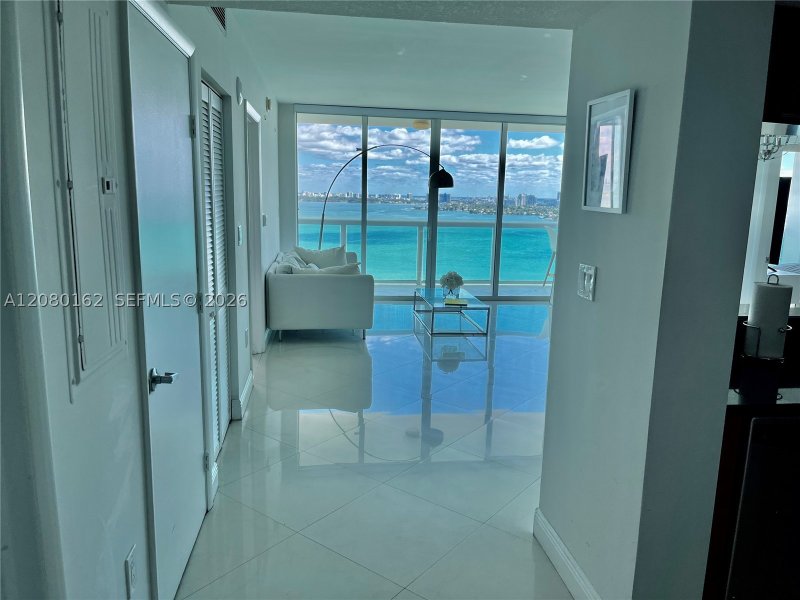 Aluguel de apartamento no 1800 Club 2507