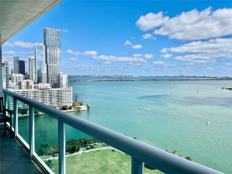 Aluguel de apartamento no 1800 Club 2507