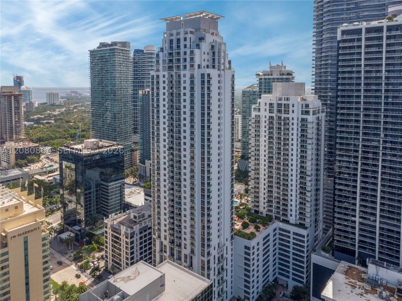 Avenue on Brickell 1050 Tower Apt #208