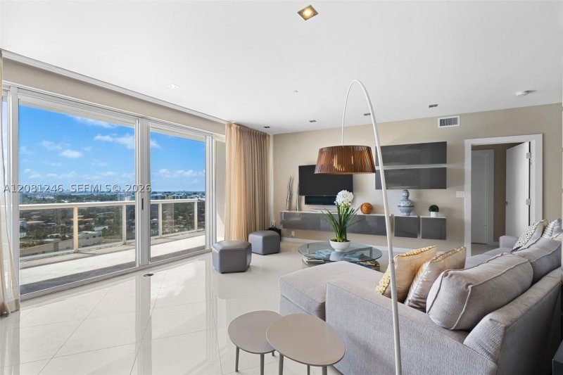 Comprar apartamento no Majestic Tower 1208
