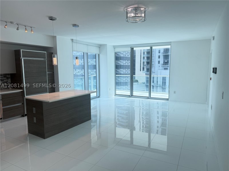 Aluguel de apartamento no 1100 Millecento 1210