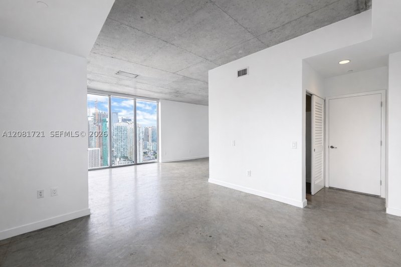 Comprar apartamento no Centro Condo 3001