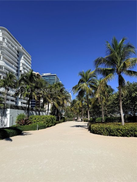 Comprar apartamento no The Plaza Bal Harbour 822