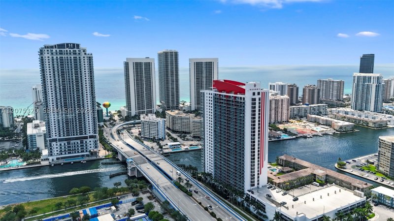 Condo for sale at Beachwalk T3209