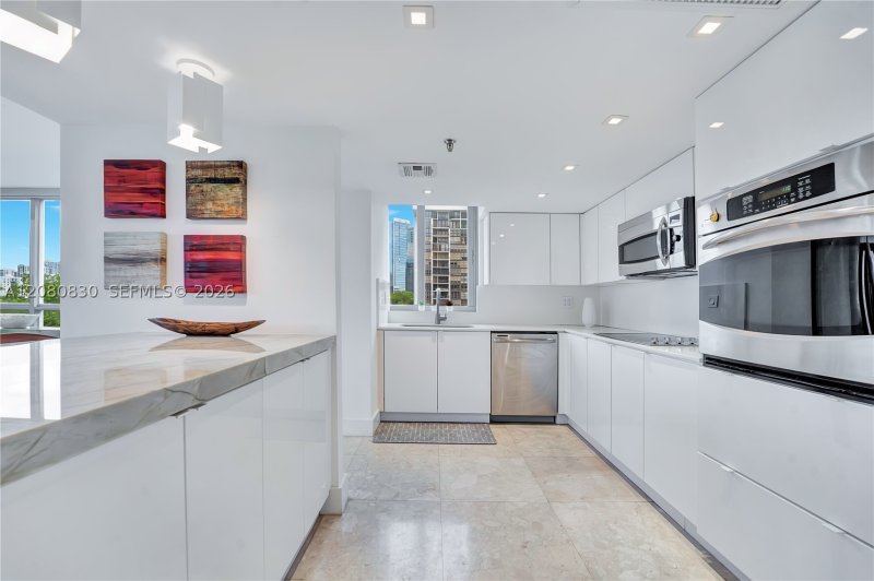 Comprar apartamento en Atlantis on Brickell 706