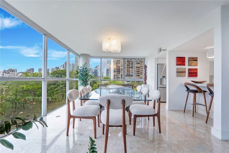 Comprar apartamento en Atlantis on Brickell 706