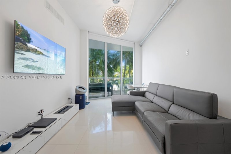 Uptown Marina Lofts Apt #523