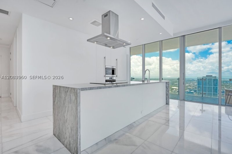 Condo for sale at Missoni Baia 4706