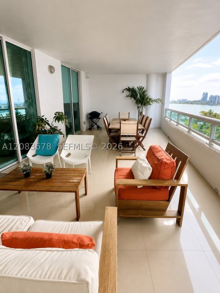 Comprar apartamento no 1800 Club 612